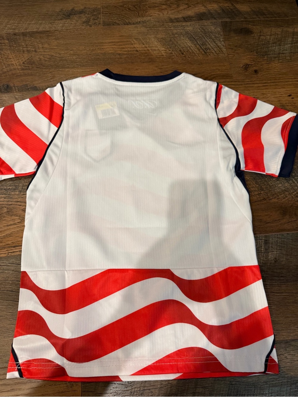 Kids USA Red White & Navy Soccer Jersey and Shorts Set Small - Picture 5 of 6